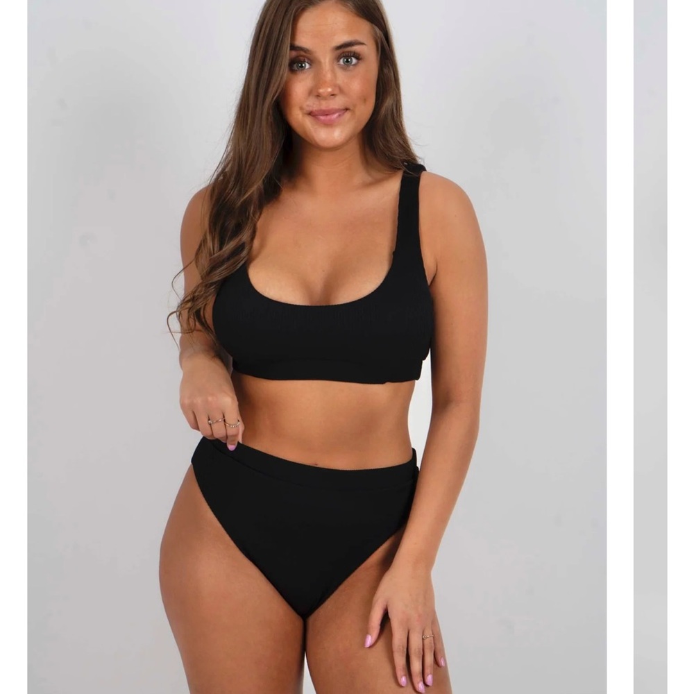 NWT BLUSHING BRUNETTE SUNSET SECRETS BLACK XL BIKINI SET NWT